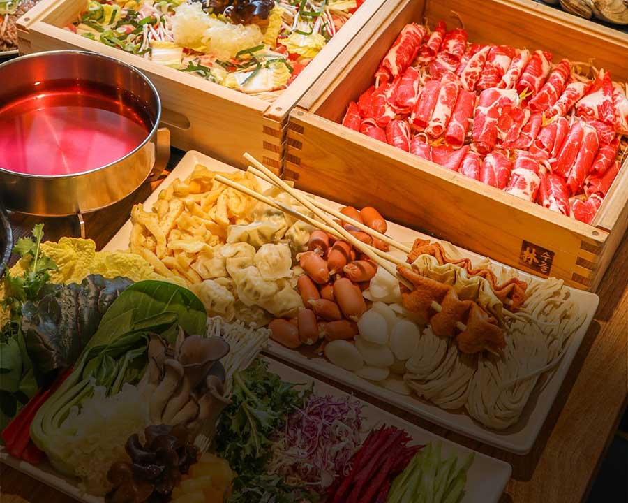 B. 편백찜무한샤브